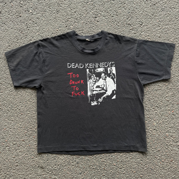 Dead Kennedys – To Drunk To Fuck