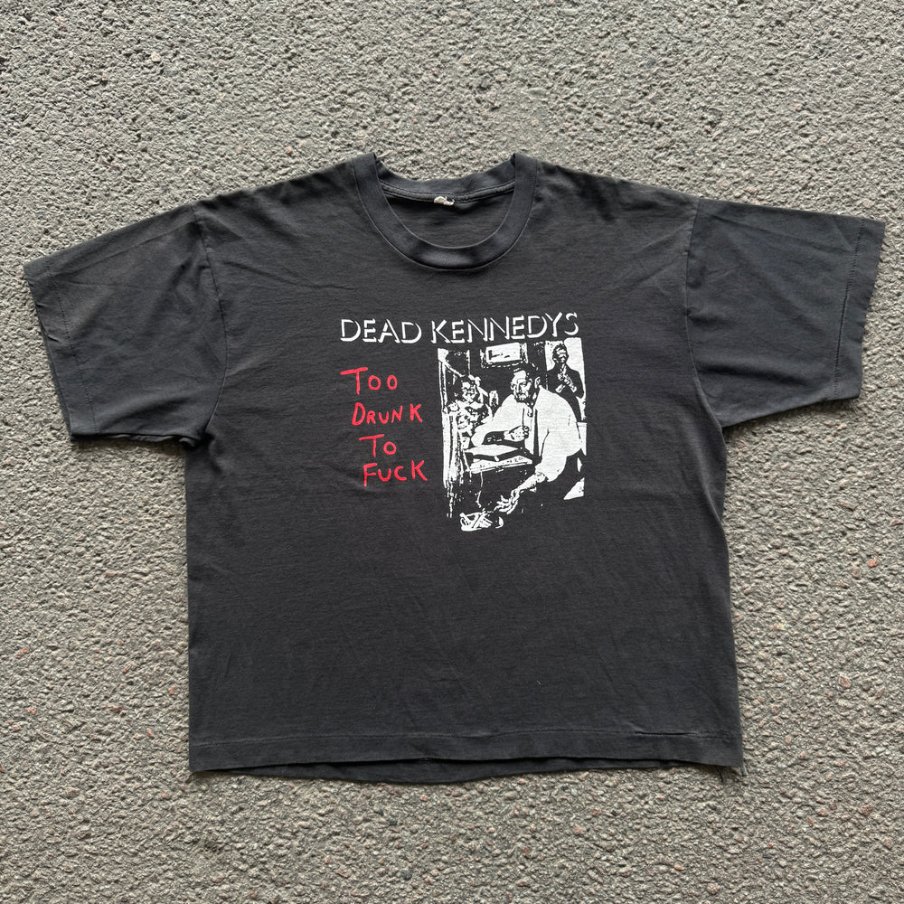 Dead Kennedys – To Drunk To Fuck